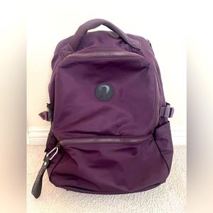 Limited Edition: Lululemon New Crew Backpack 22L - Maroon